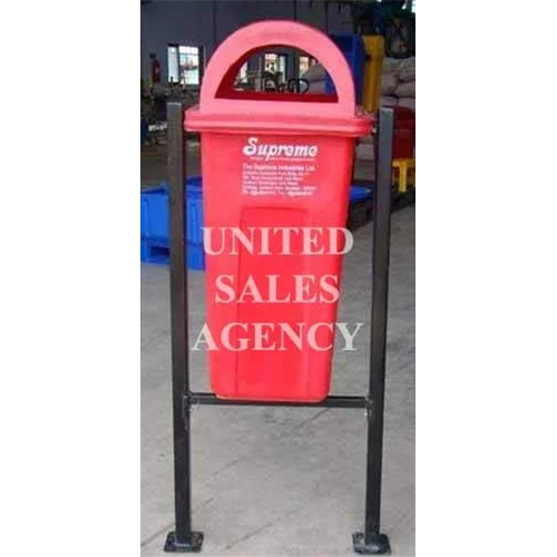 Pole Mounted Bins