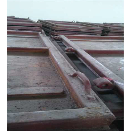 Ms Railway Wagon Bcn Door - Color: Red