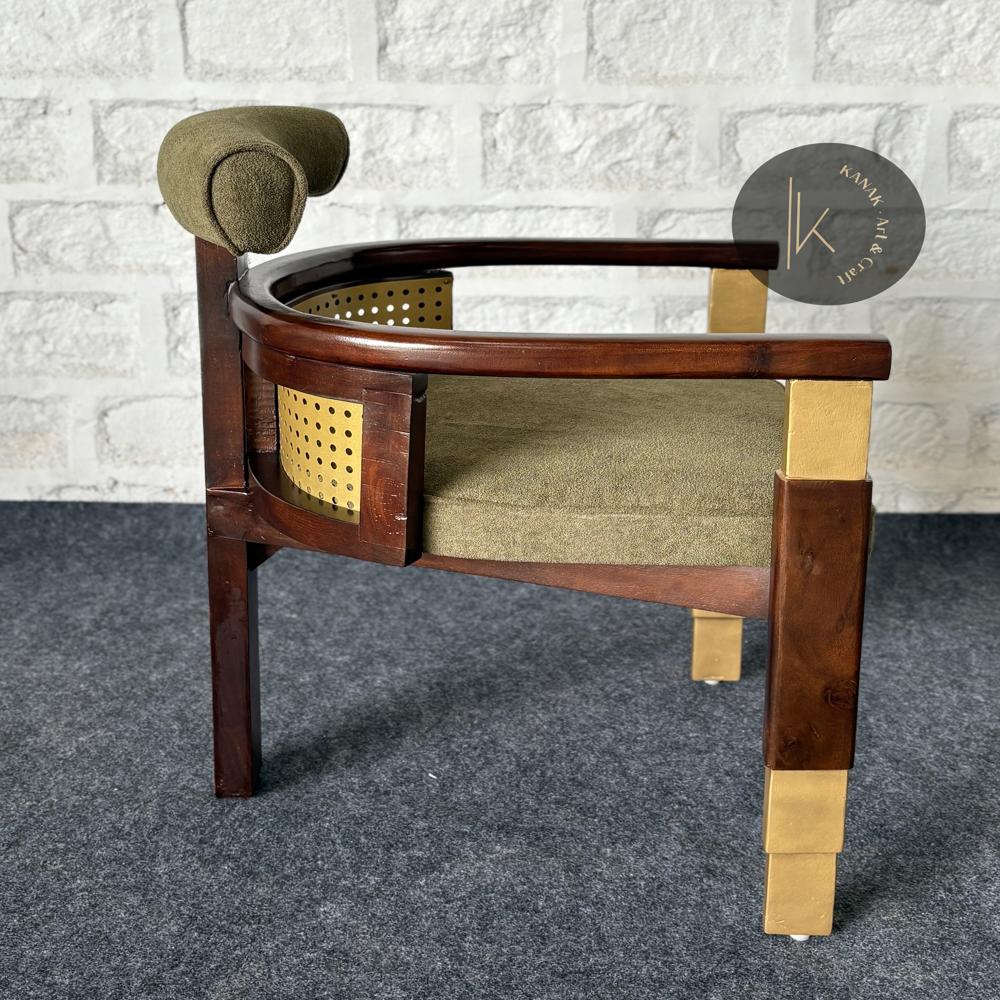 RESTAURANT CUSHION CHAIR