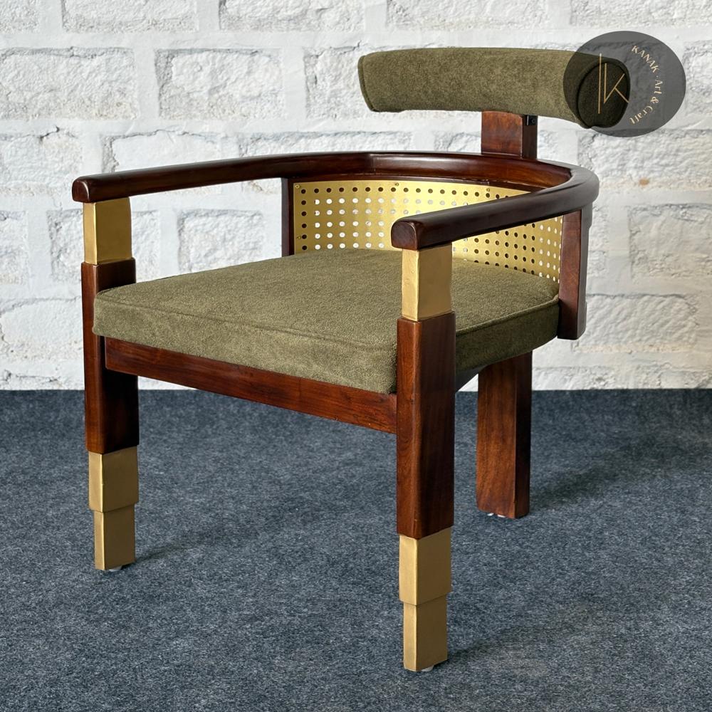 RESTAURANT CUSHION CHAIR