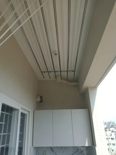 Pulley Cloth Hanger - Color: Silver