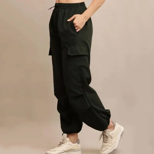 Women Ns Cargo Pant - Color: Black