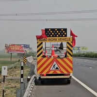 Solar Directional Arrow Board For Safety Vehicle - Body Material: Metal