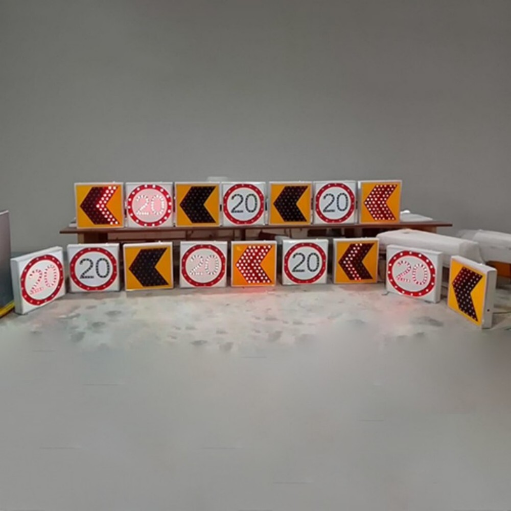 Solar Chevron - Color: Multicolor