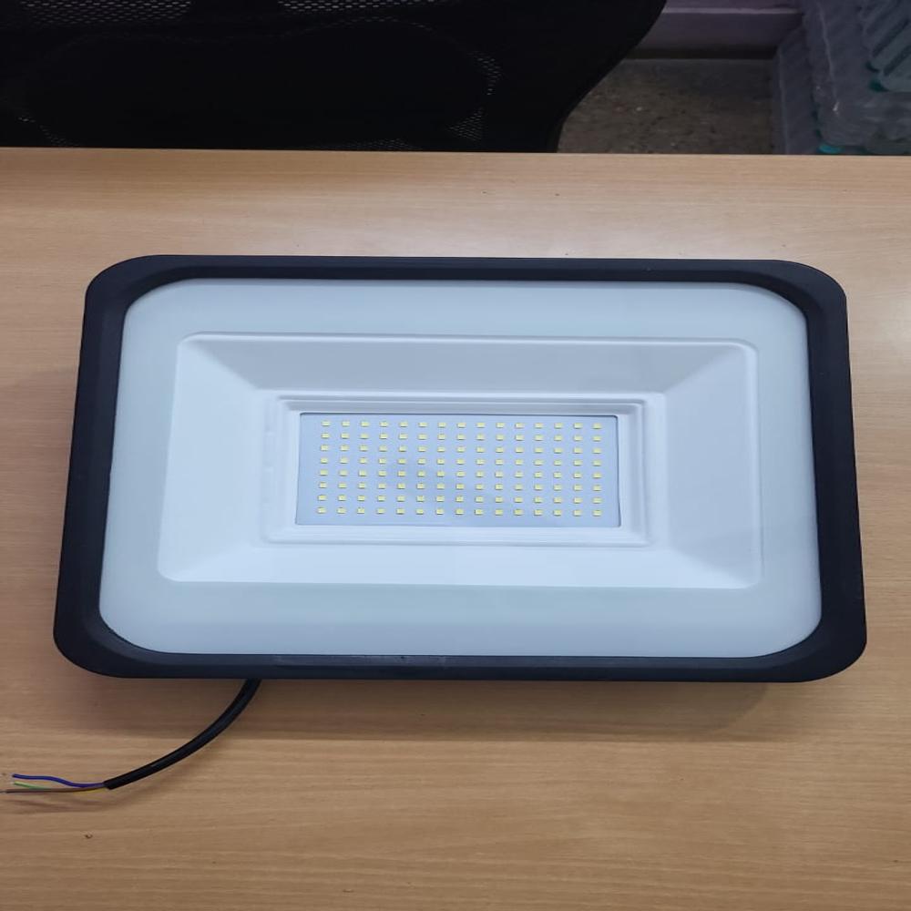 100W LED FLOOD LIGHT