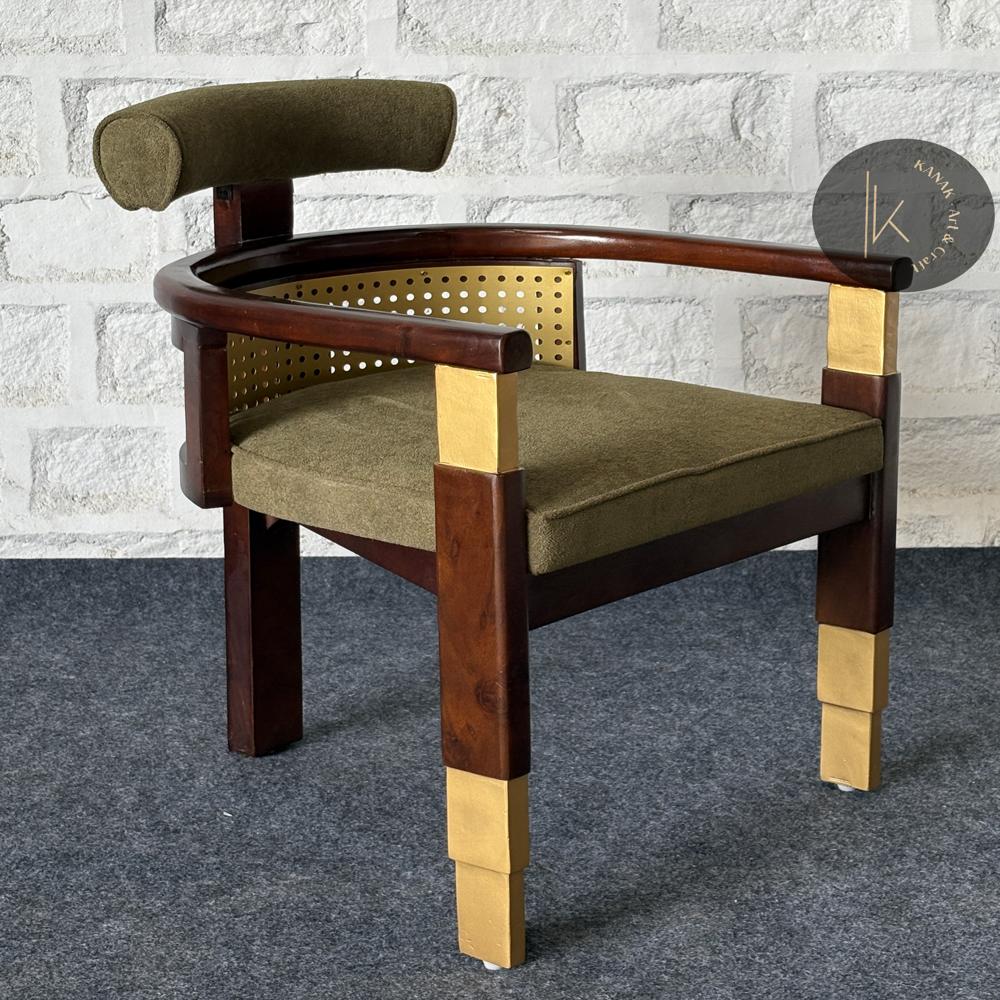 RESTAURANT CUSHION CHAIR