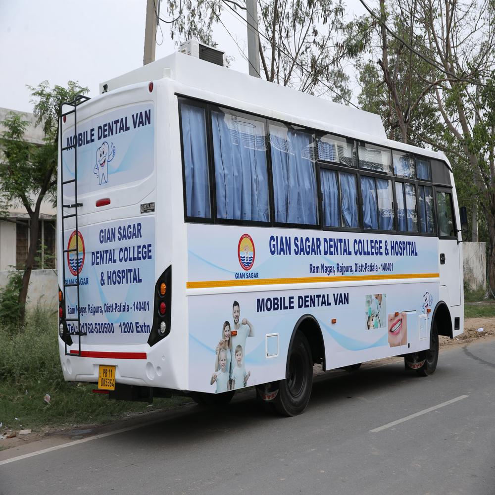 Mobile Dental Van - Color: Black & White