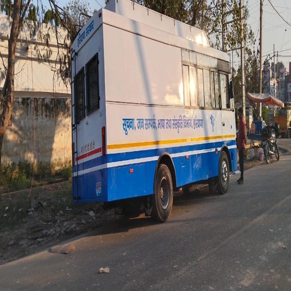 Video Vans - Color: Blue & White