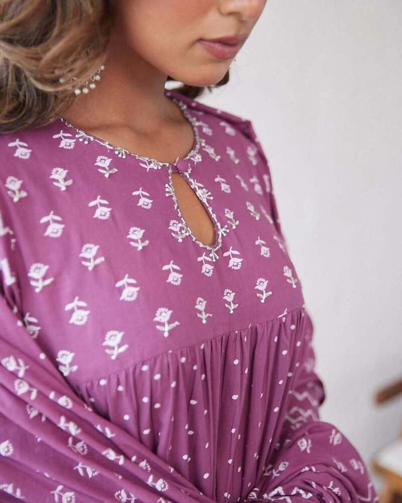 Ladies Cotton Kurti - Cotton & Chiffon Material, Bust Size: 38 Inch, Length: 46 Inch, Colors: Red, Pink, Blue, Green, 3-4th Sleeve Style, Anti-wrinkle, Quick Dry, Non-toxic, Plus Size Options