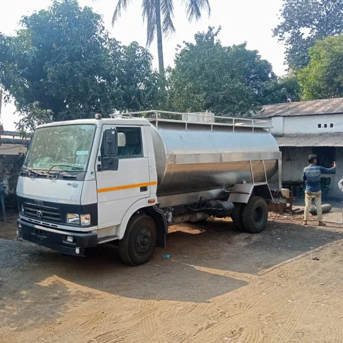 Road Milk Tanker - Body Material: Ms