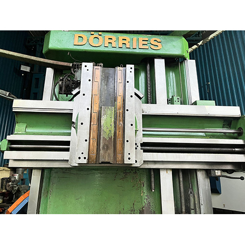 Surface Grinding Machine With Coolant Tank