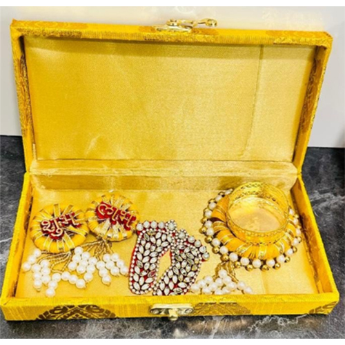 Wall Hanging Candle Holders Set - Color: Multicolor