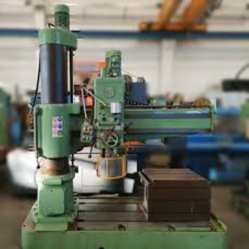 RADIAL DRILL MACHINE