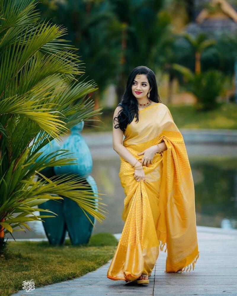 HEAVY SOFT LICHI SLIK SAREE