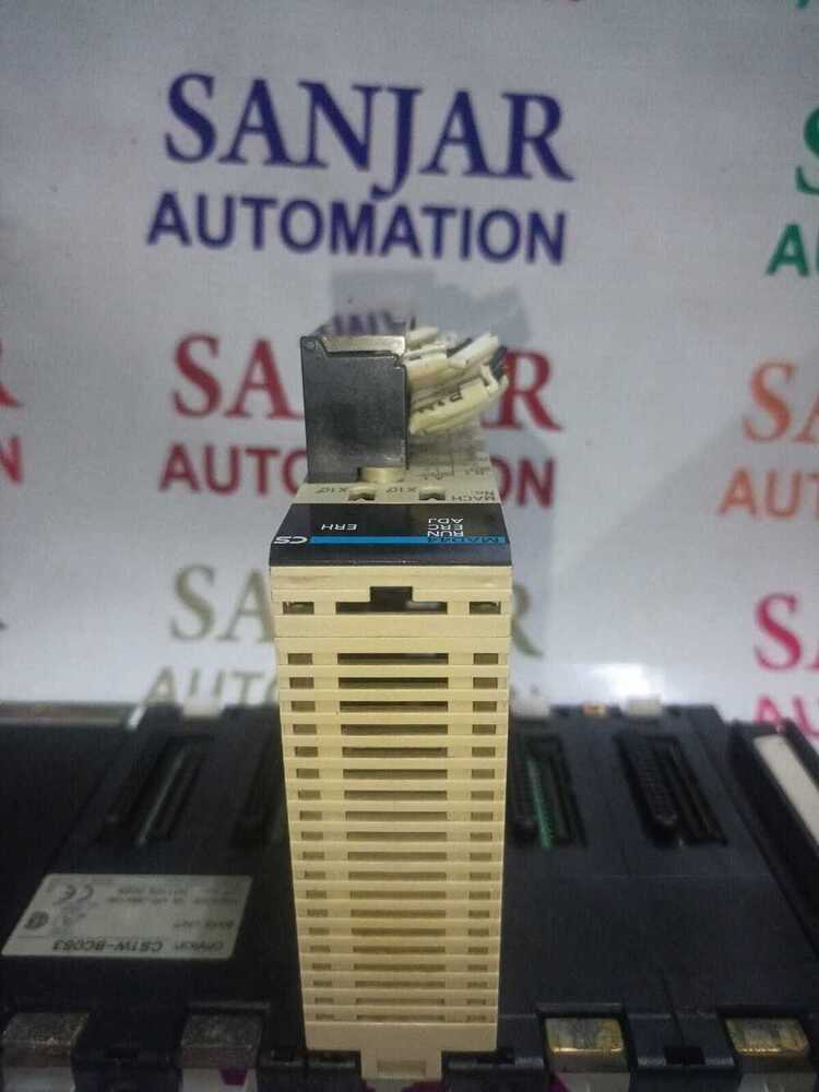 Omron Cs1w-mad44 - Used Condition | Versatile Multi-axis Motion Control Module For Industrial Automation Systems