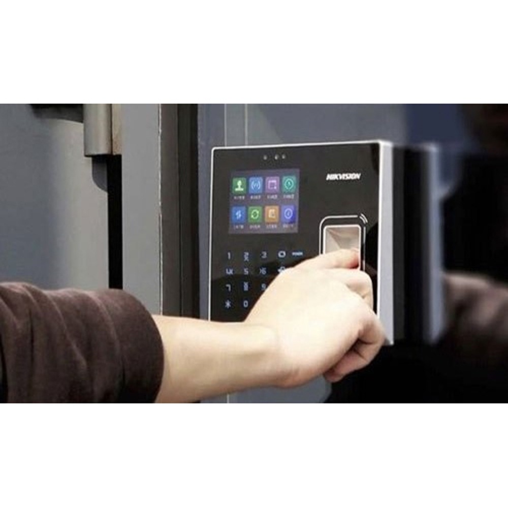 Biometric Fingerprint Attendance Machine - Accuracy: Over 99% %