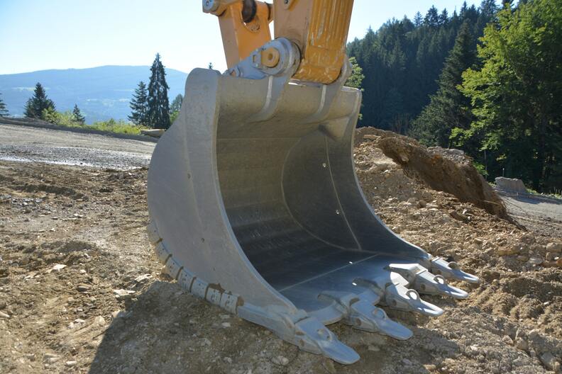 Excavator Mining Buckets - Automatic Grade: Manual