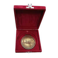Medal Box - Color: Red