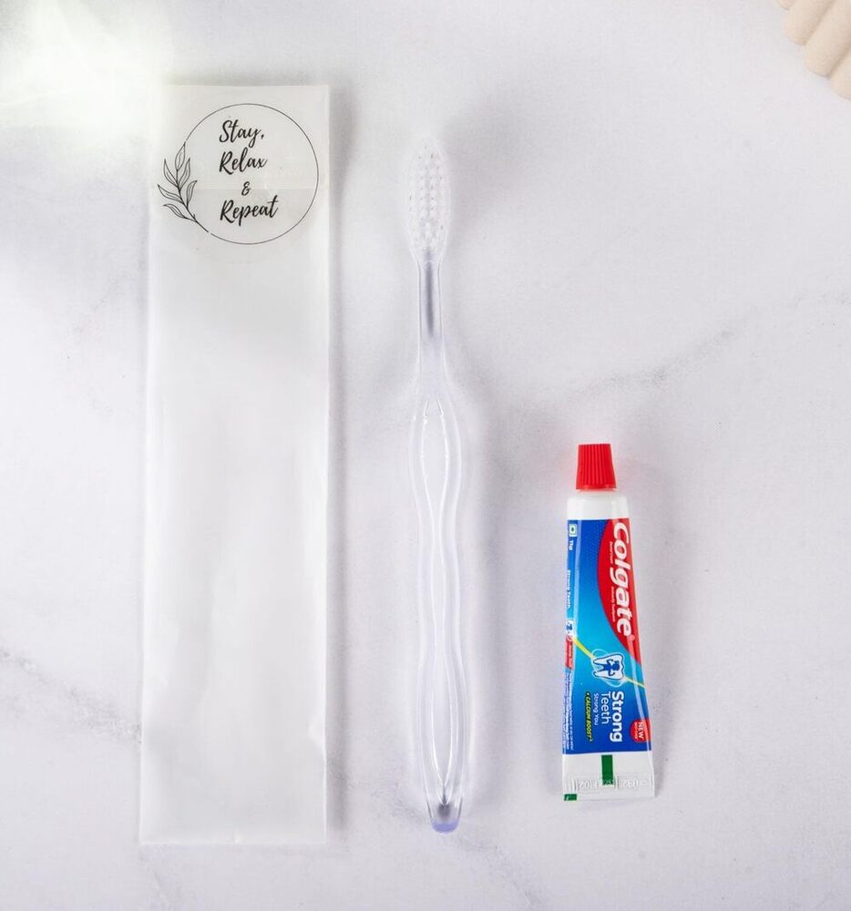 Hotel Dental Kit - Material: Plastic