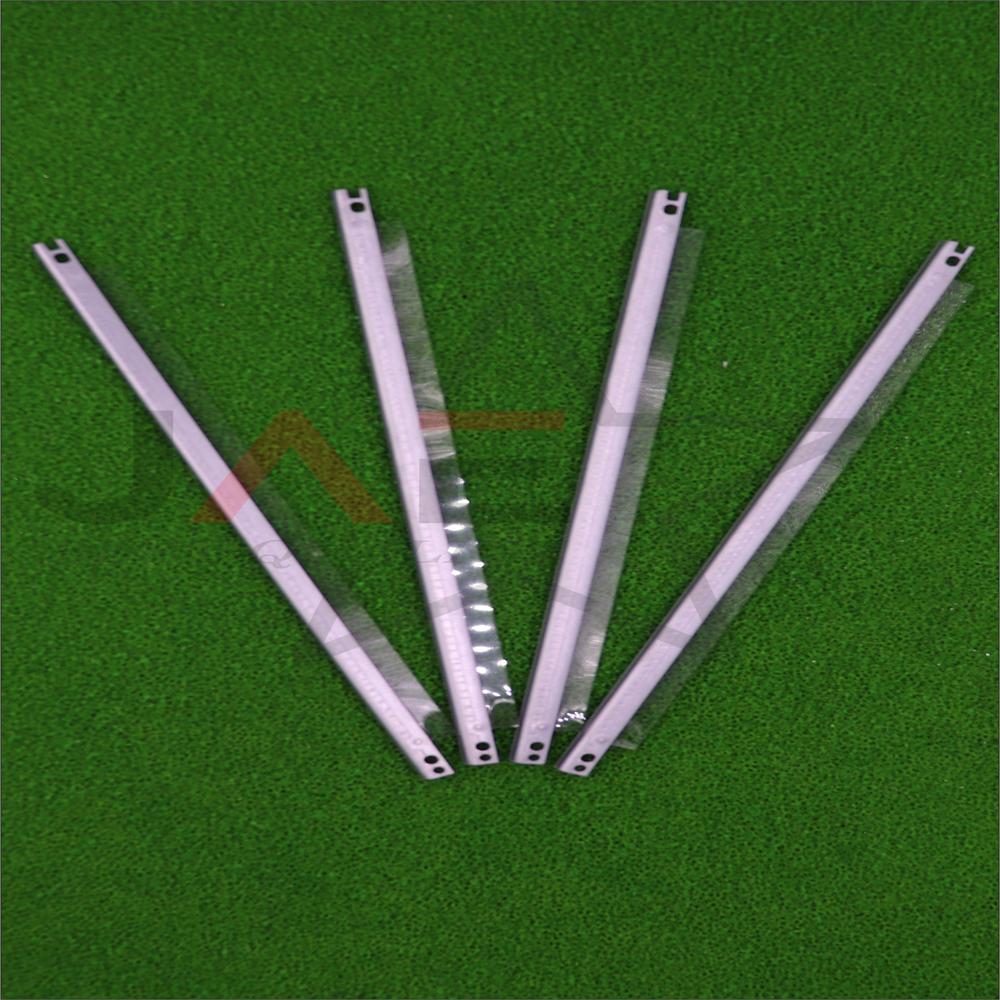 12 a doctor blade