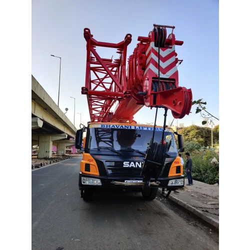 80 Ton Telescopic Hydraulic Crane Rental Services