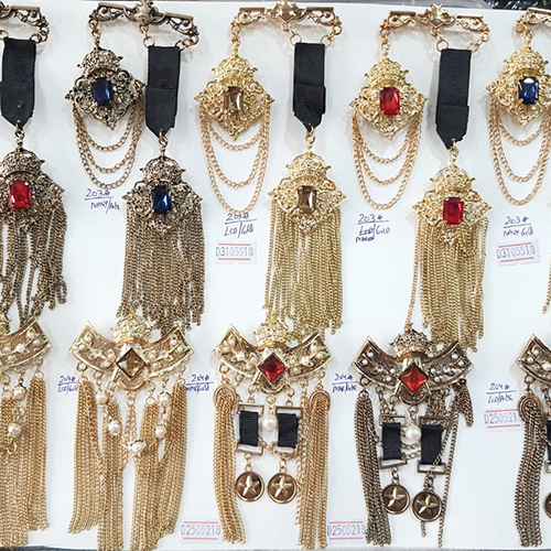 Fancy Chain Brooch - Color: Different Available