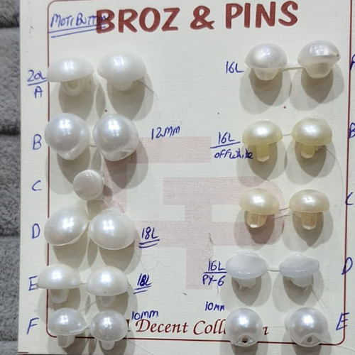 White Pearl Buttons - Design: Plain