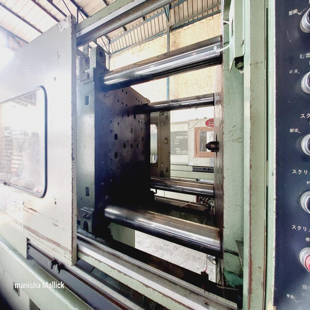 Used Nissei 180 Ton Injection Moulding Machine - Clamping Force: 1800 Kilonewton (Kn)