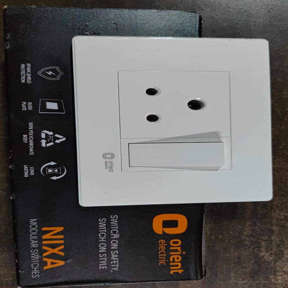 6a Rocer Switch Orient - Color: White