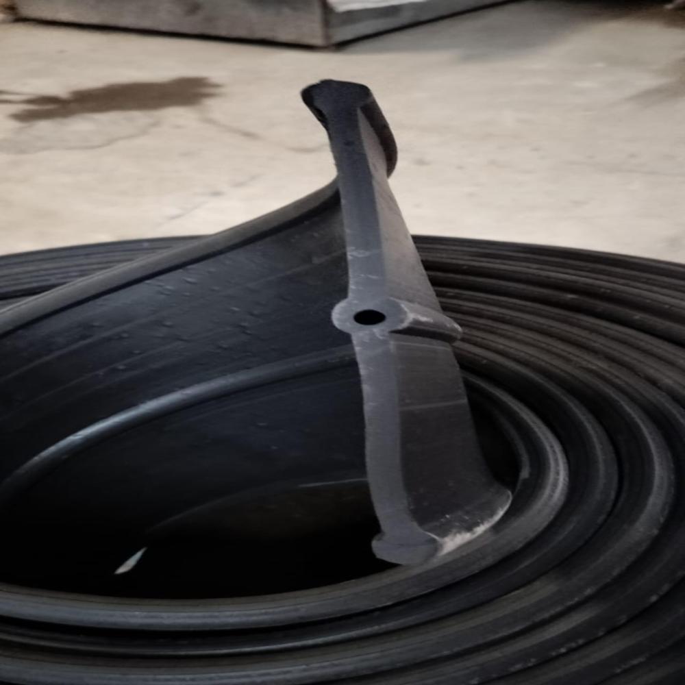 PVC Dumbell Type Water Stopper