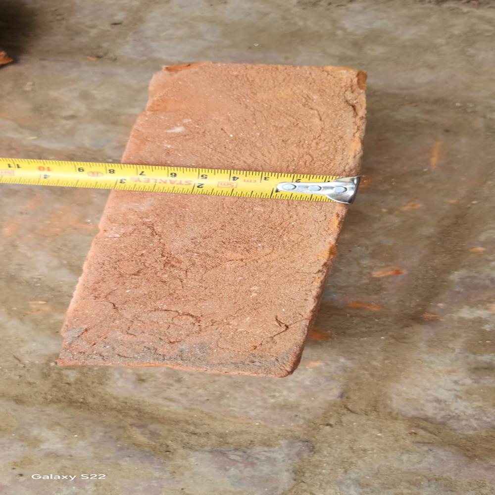 Red Bricks - Compressive Strength: 8 Pounds Per Square Inch (Psi)
