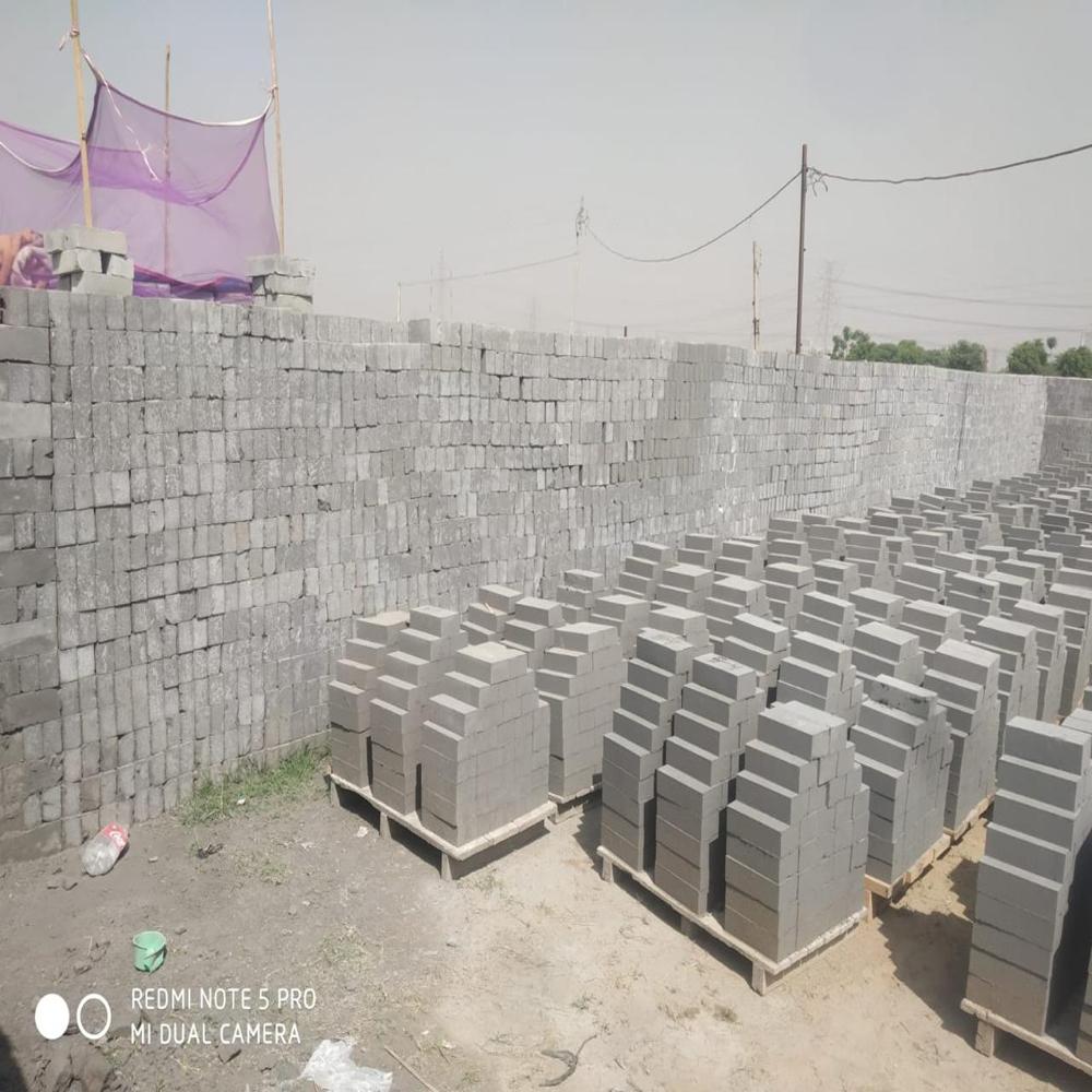 Building Fly Ash Bricks - Color: Gray