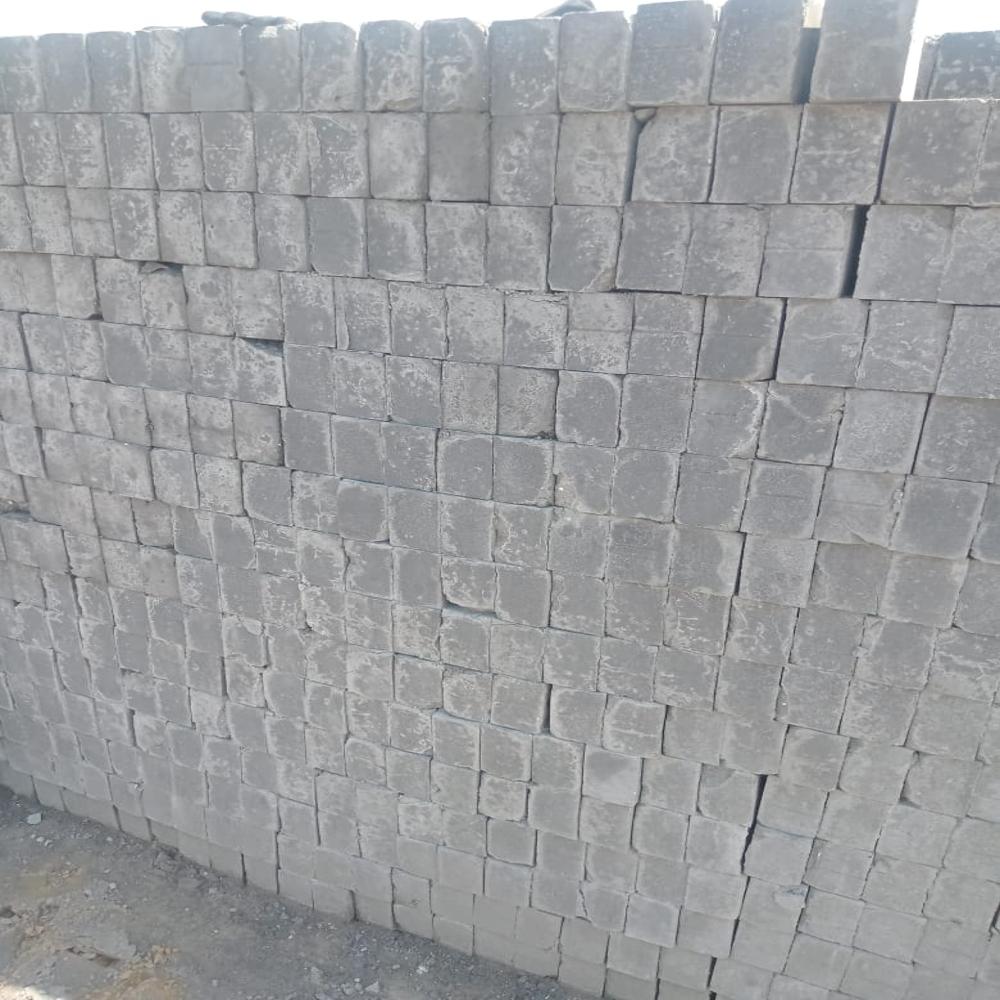 Building Fly Ash Bricks - Color: Gray
