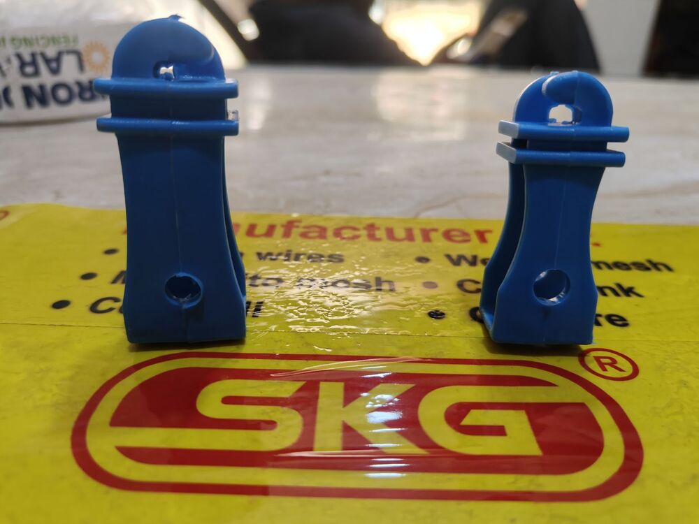 Plastic insulator