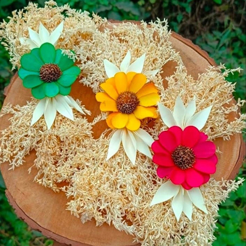 Multicolor Sola Flower