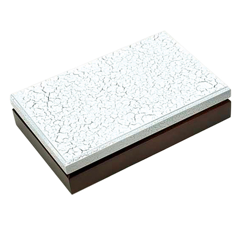 BOJ 021F Wooden Box