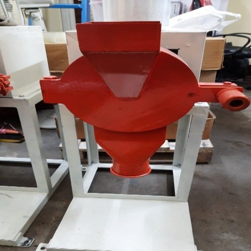 Hammer Mill/ Pulvirizer - Capacity: 8 Kg