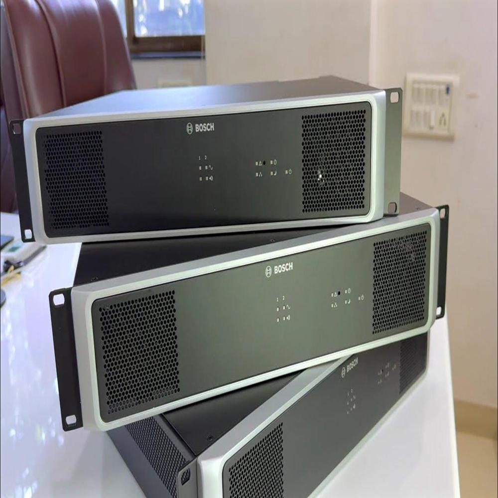 Digital Amplifier - Color: Black