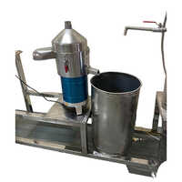 Stainless Steel Grinder - Color: Silver