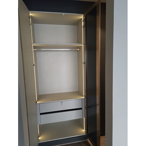 Membrane Wardrobe - Color: Transparent