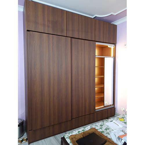 Membrane Wardrobe - Color: Transparent