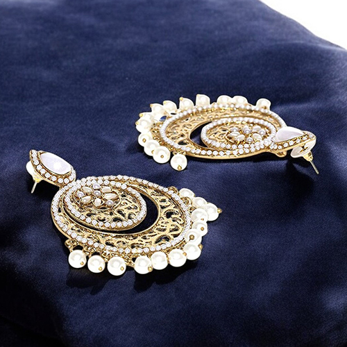 CJ100101PR Gold-Toned And White Earrings