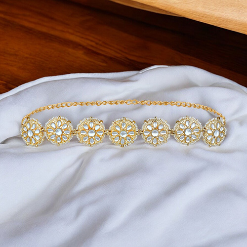 MP100110 Stefan Women's Kundan Stones Studded Circular Shaped Floral Sheeshphool Set
