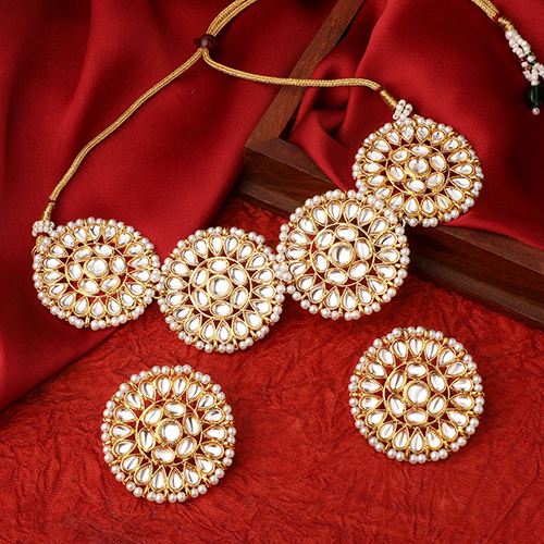 Stefan Ethnic Gold Plated White Kundan Round Shape Chokar Set For Women