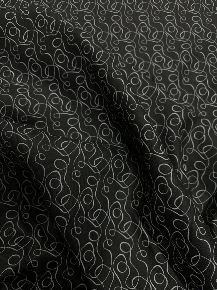 40 Lea Twill Weave Printed Suiting Fabric