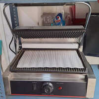 Electric Sandwich Griller - Stainless Steel, 220 Volt , Fully Automatic, Corrosion Resistant, Ideal For Hotels And Culinary Environments