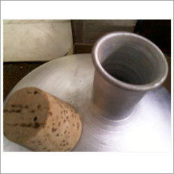 एल्यूमीनियम बोतल ढालना