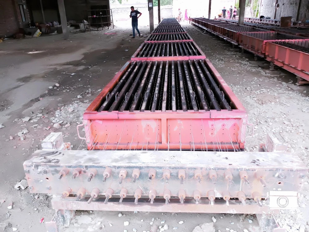 Re Wall Panel Mould - Cavity: Requirement Based