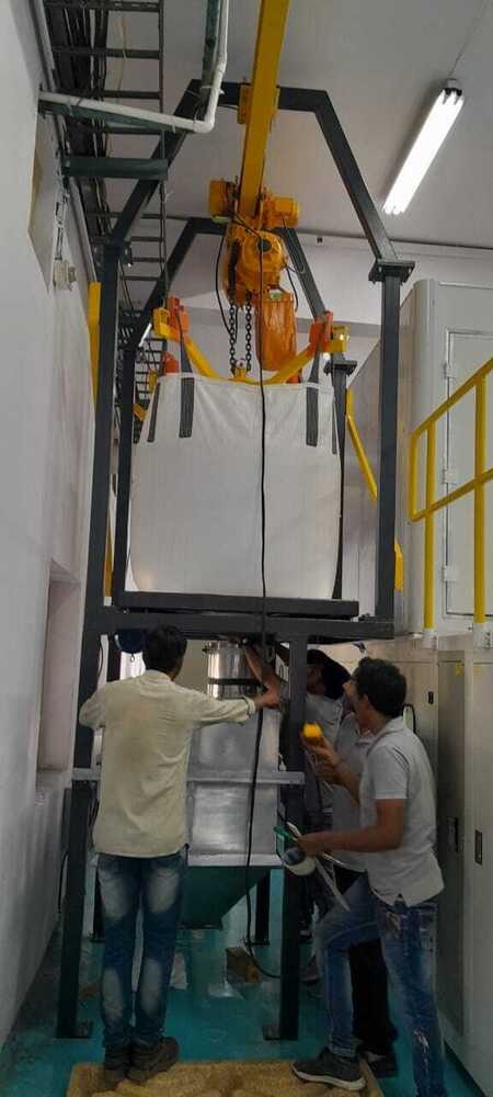 Jumbo Bag Unloading Machine - Automatic Grade: Semi Automatic