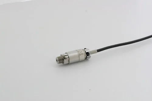 High Temperature Vibration Proof Pressure Transducers - Color: Silver & Black